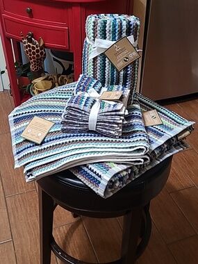 Deborah Connolly Bath Towel Set